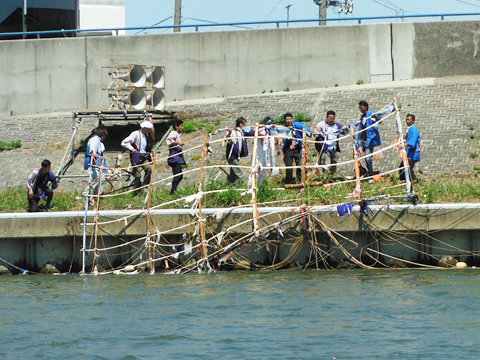 大凧合戦の樣子2